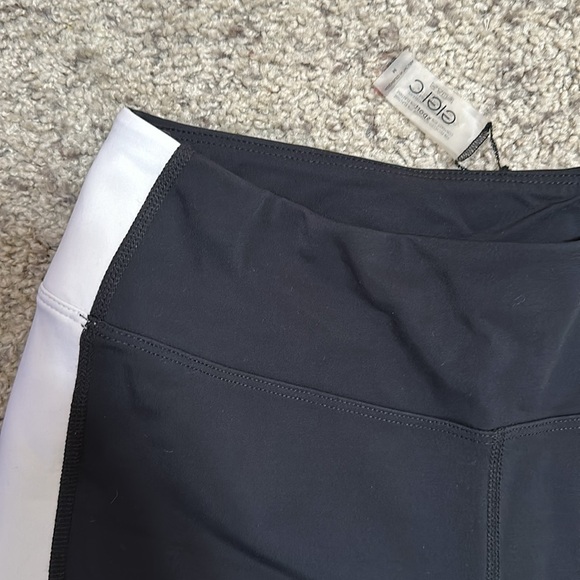 GIGI C white stripe legging - Picture 3 of 4